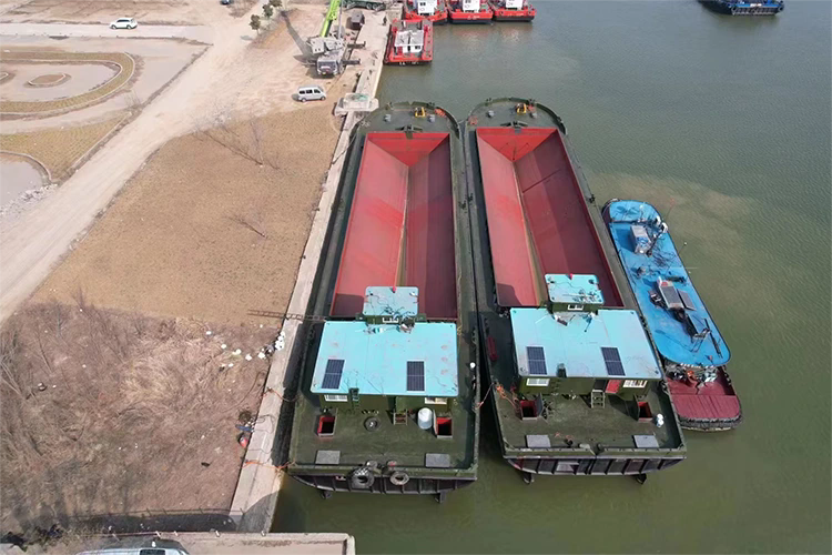 Como uma barcaça Split Hopper melhora a eficiência da dragagem e o transporte de materiais marinhos?