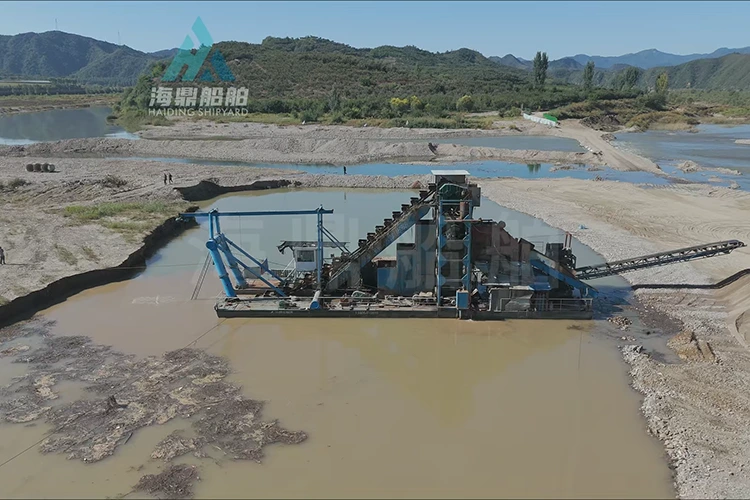 Draga de corrente de caçamba